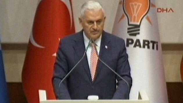 Binali Yıldırım'dan fıkralı başlangıç